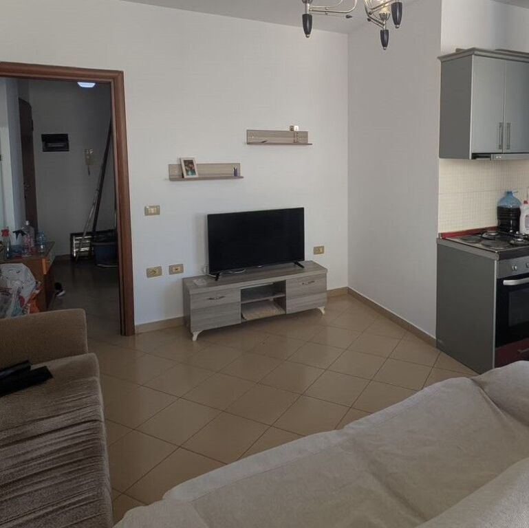 🏡 JEPET ME QIRA APARTAMENT 1+1 | MISTO MAME ✨