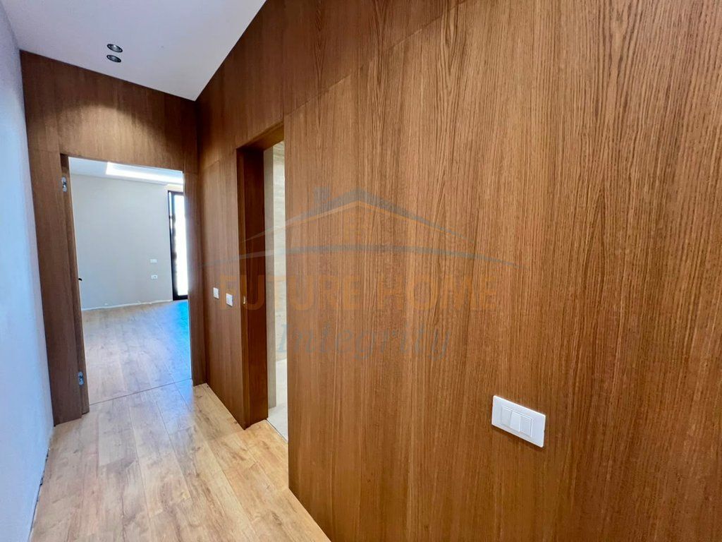 Shitet, Apartament 2+1+2+Post Parkimi, Altana Luxury Residence, Tiranë.