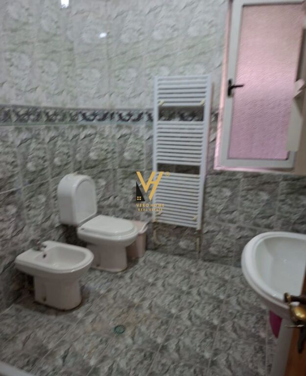 JEPET SHTEPI 2+1 ME QERA NE SELITE 65.000 LEKE
