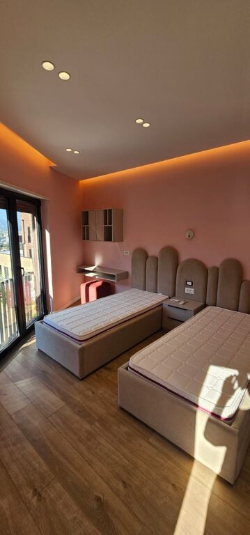 Apartment 2+1+2 with parking 📍 Kodra e Diellit 2