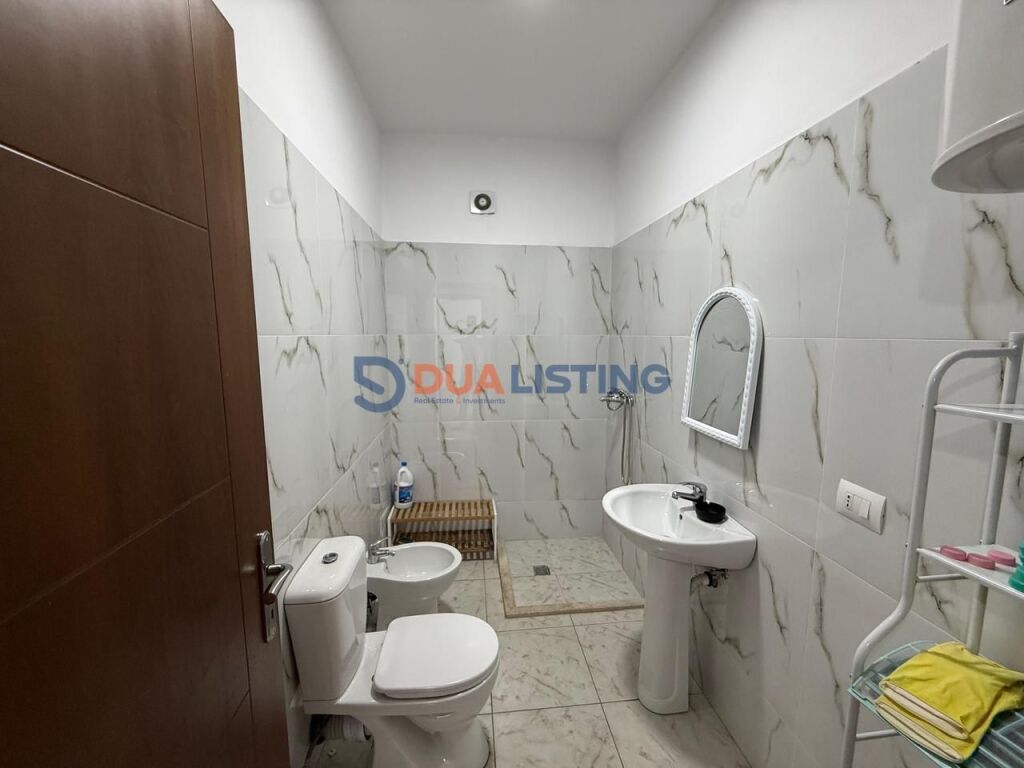 FOR RENT | BUSINESS PREMISES WITH TWO PARKING SPACES – 21 DECEMBER
