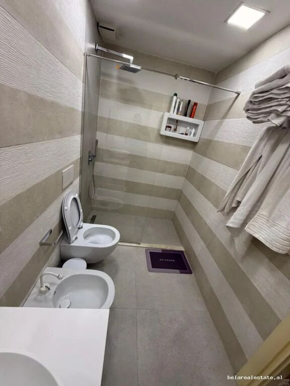 Apartament Me Qera 2+1 Tek Stacioni i Trenit (ID B2202062) Tirane