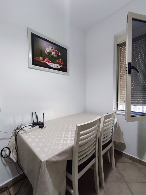 Apartament 1+1 me qira në Rrota e Kuqe, Durrës