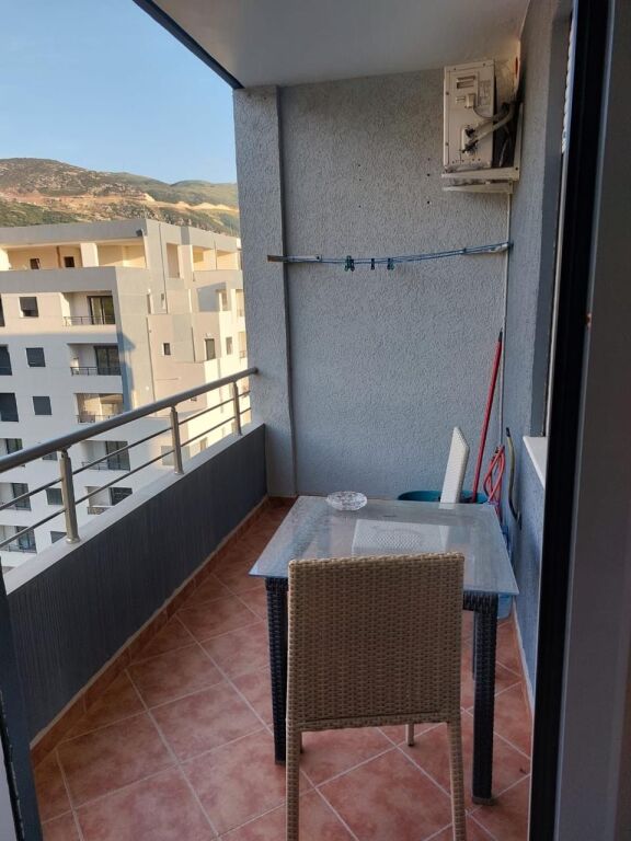Apartament për qira afatgjatë Lungomare Vlora