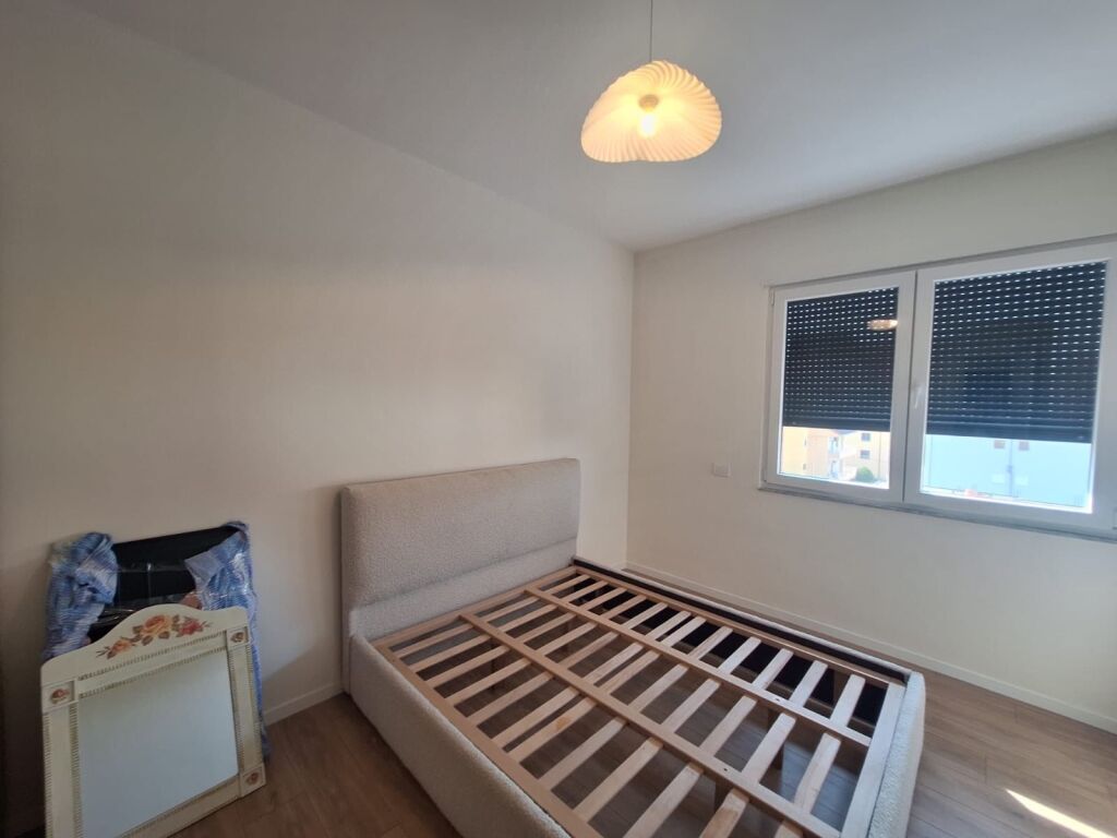 Apartment 2+1 for rent in Kamez