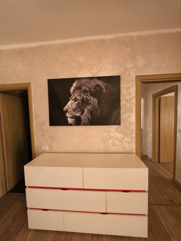 🏡 **AFFITTASI APPARTAMENTO 2+1+2**💰 **Prezzo: 60.000 Lek/mese**