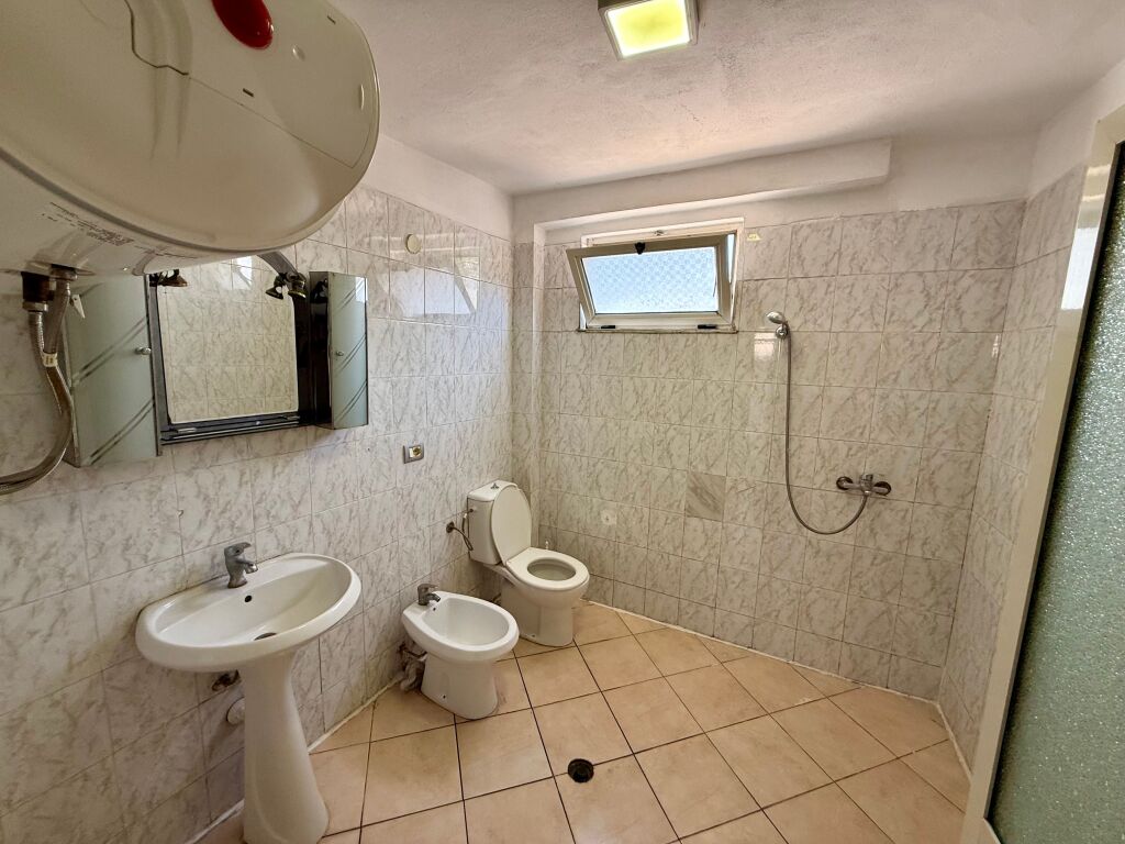 📣 QERA Apartament 1+1 📍 Selite, Prane Universitetit "Marin Barleti" ✨