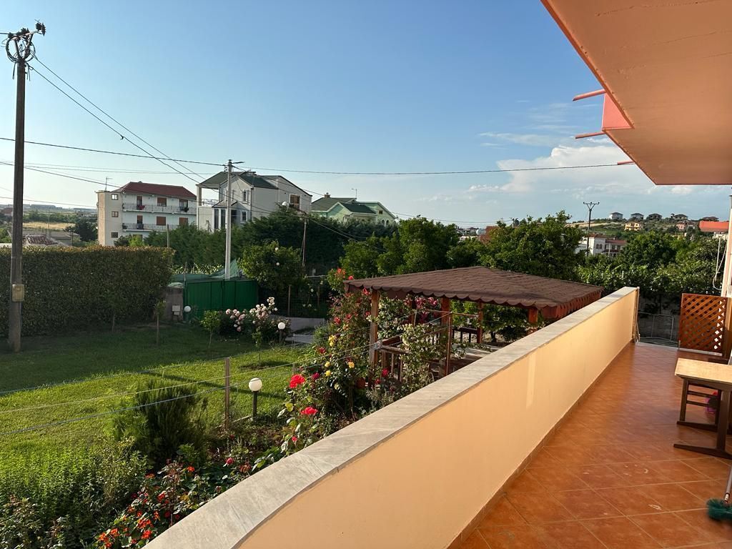🏡 VILË 3-KATËSHE NË SHËN AVLASH – DURRËS!
