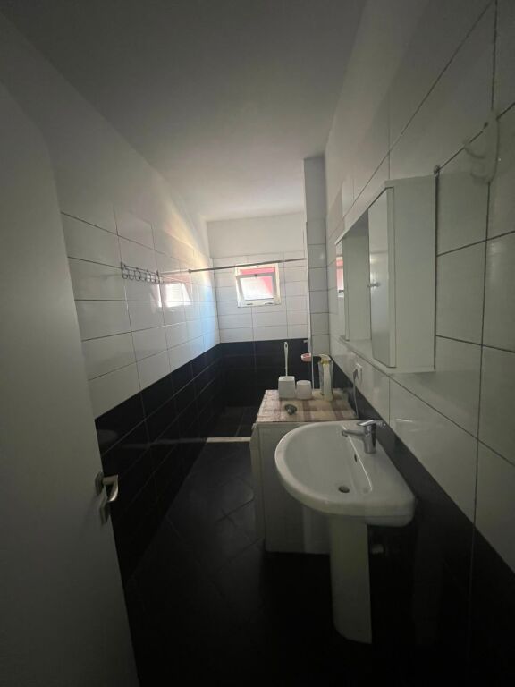 APARTAMENT ME QERA 1+1