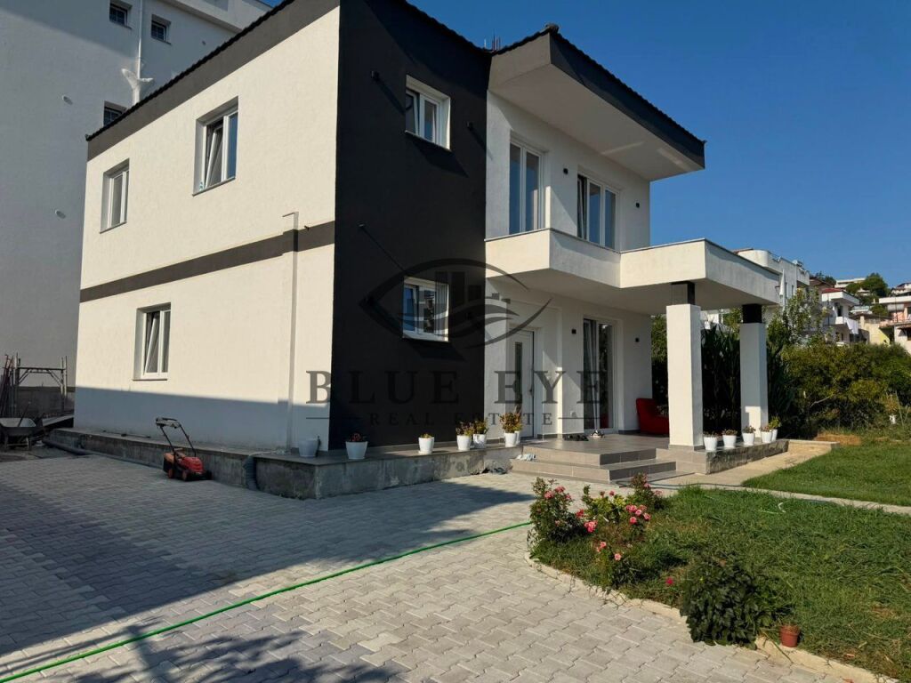 VILË DY-KATËSHE NË SHITJE – GOLEM, DURRËS!