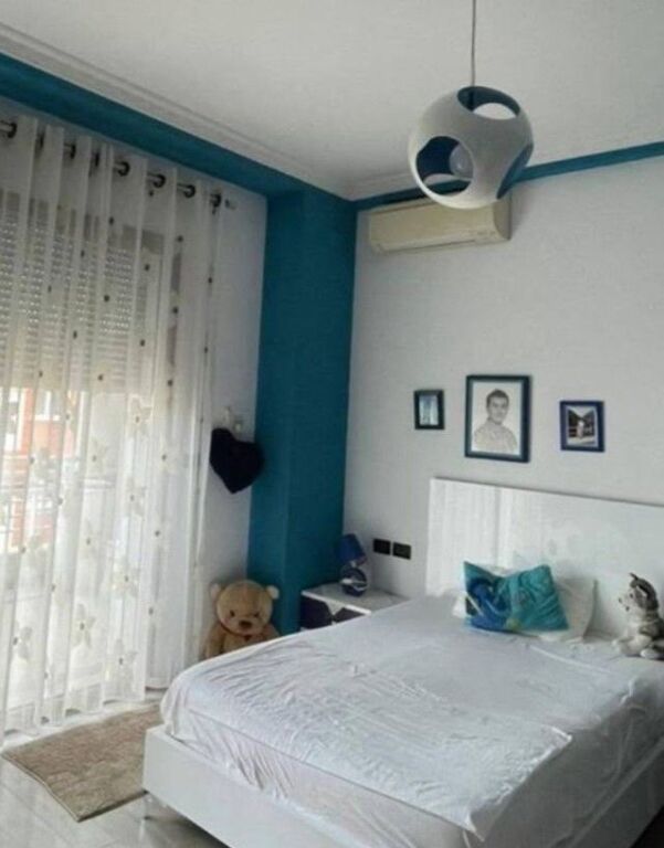 Jepet apartament 3+1+2+Post Parkimi tek Kompleksi Delijorgji , Rruga e Kavajes .