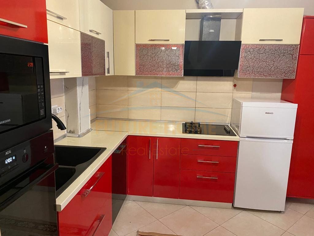 In vendita, Appartamento 1+1, Via Dajti, Fresk, Tirana