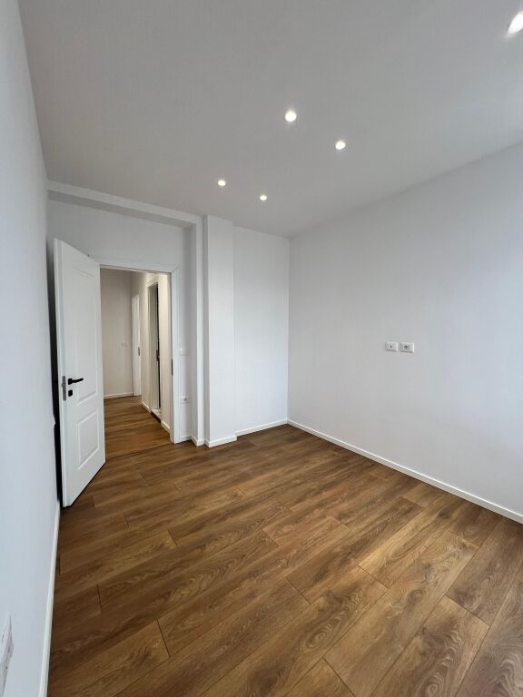 Shitet Apartament 2+1 – Rruga Irfan Tomini , Tirana e Re
