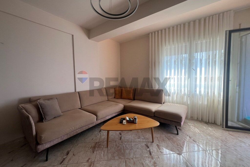 🌊 APARTAMENT 2+1+2 PËR SHITJE – LUNGOMARE, VLORË