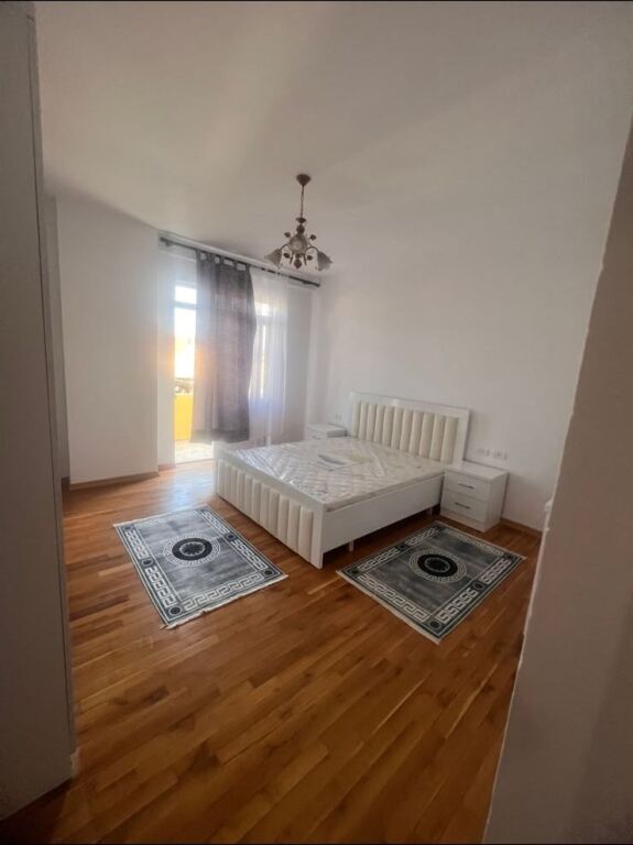 Don bosko, jepet me qera apartament 2+1.