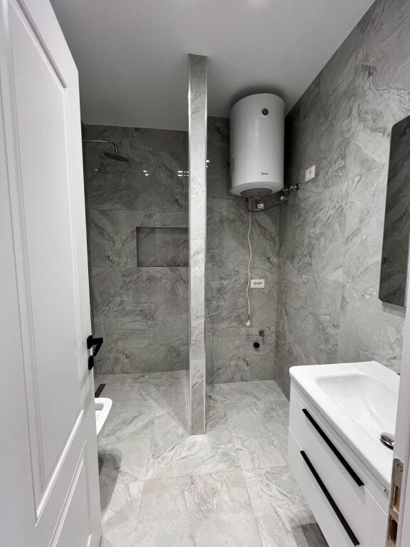 Shitet Apartament 1+1 – Rruga Irfan Tomini , Tirana e Re
