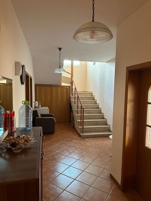 🏡 VILË 3-KATËSHE NË SHËN AVLASH – DURRËS!