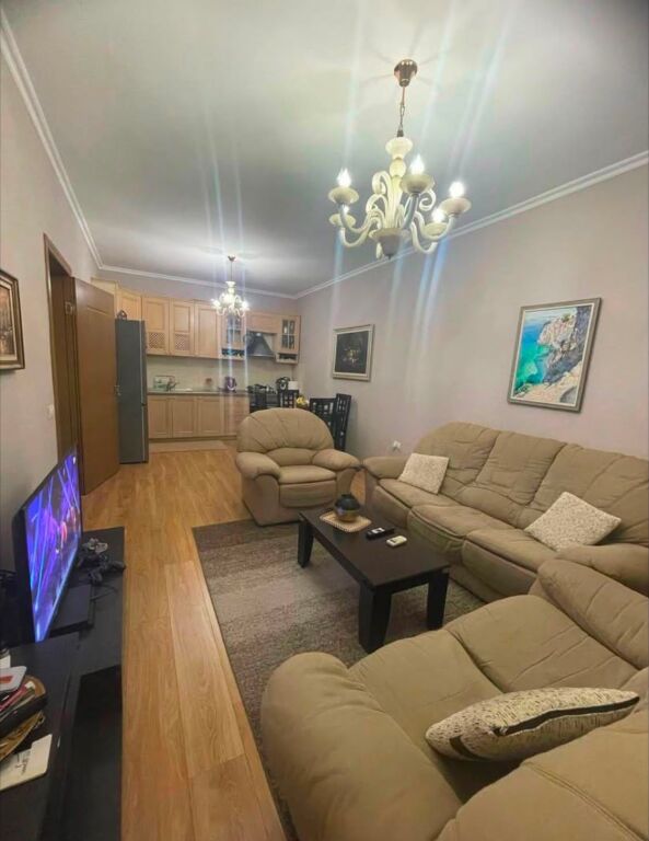 🏠 Jepet me qira apartament 2+1