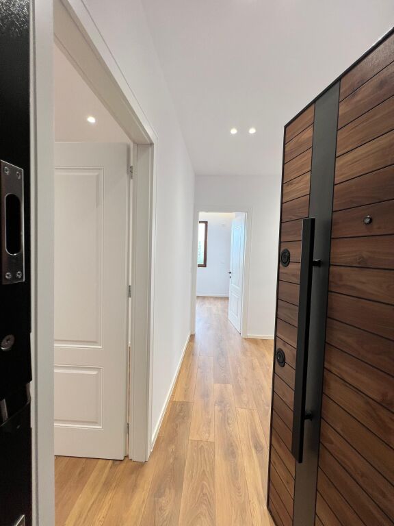 Shitet Apartament 2+1 – Rruga Irfan Tomini , Tirana e Re