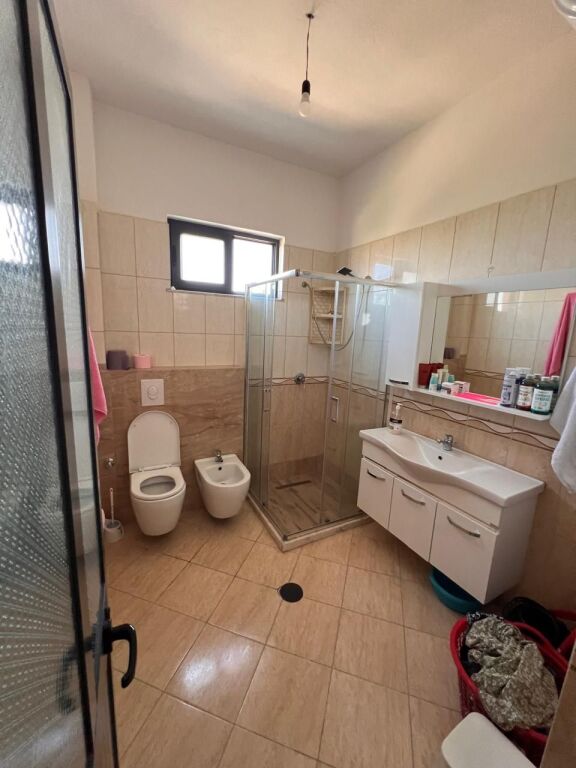 🏡 VILË 2-KATËSHE NË SHITJE – XHAFZOTAJ, DURRËS