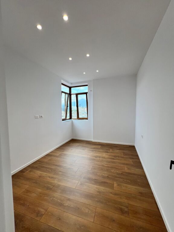 Shitet Apartament 2+1 – Rruga Irfan Tomini , Tirana e Re
