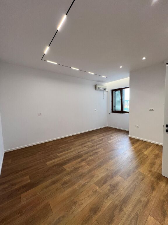 Shitet Apartament 2+1 – Rruga Irfan Tomini , Tirana e Re