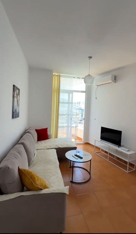 Apartament 1+1 per shitje ne Astir prane Kompleksit Fratari