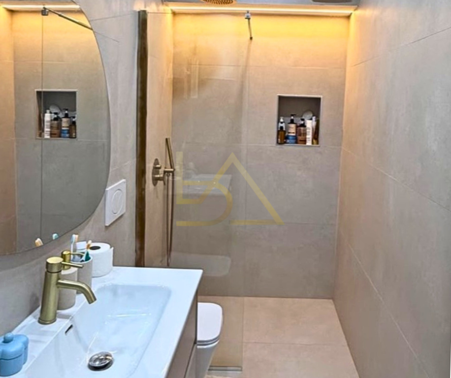 SHITET APARTAMENT 2+1 – KINEMA AGIMI, BLLOK, TIRANË