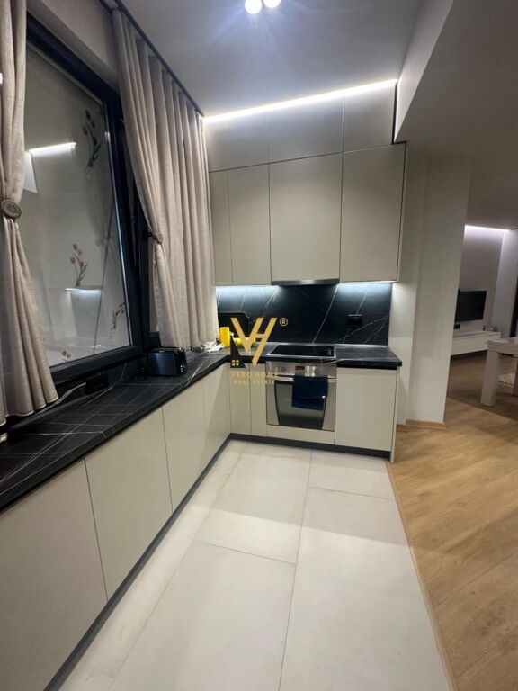 JEPET APARTAMENT 1+1+BLK ME QERA NE VASIL SHANTO 80.000 LEKE