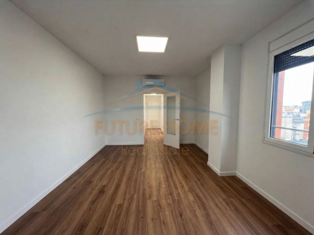 Rent, Business Premises, Center, Tirana