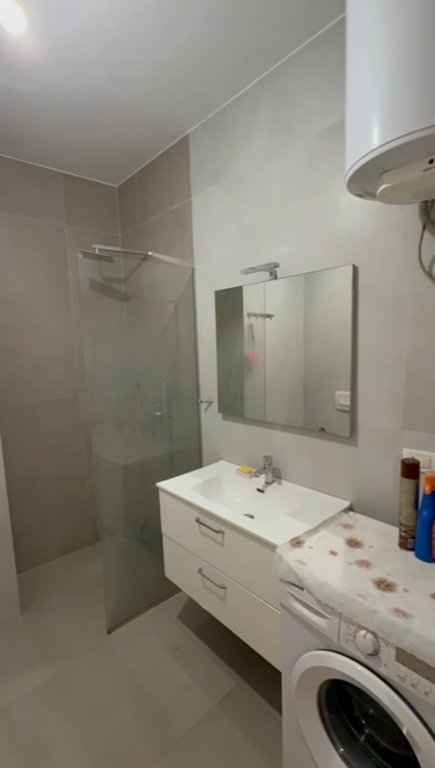 Apartament 2+1 per shitje Astir !