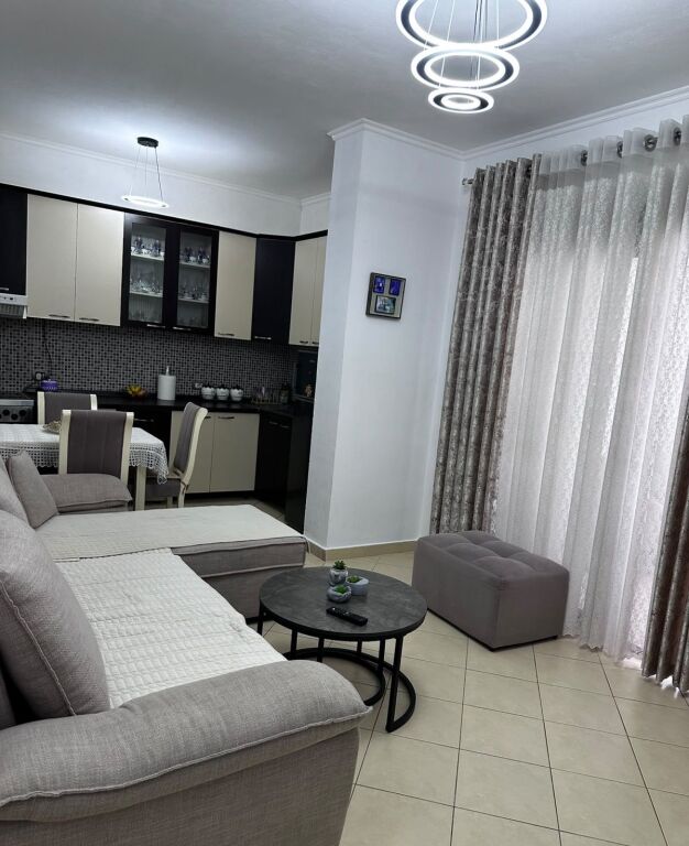 Shitje | Apartament 2 + 1 | Kombinat | 120000 €