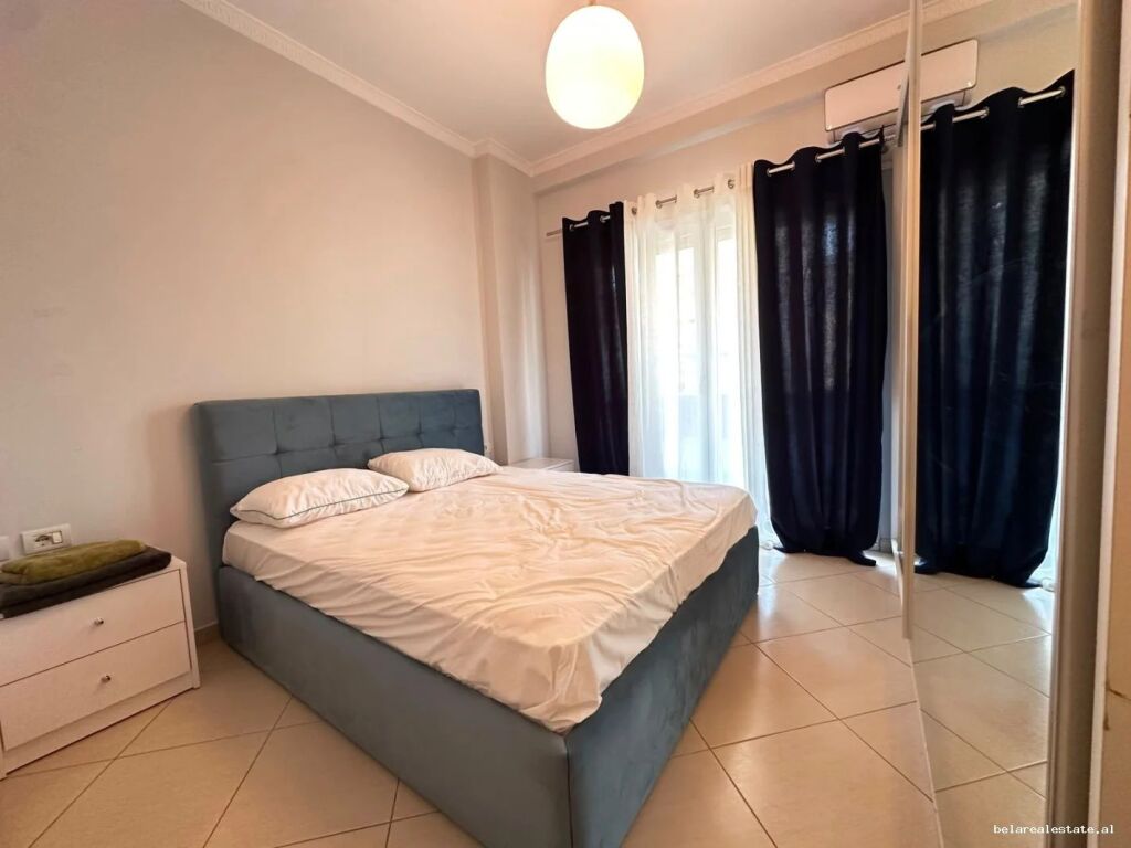 Apartament Me Qera 2+1 Tek Komuna e Parisit (ID B2202066) Tirane