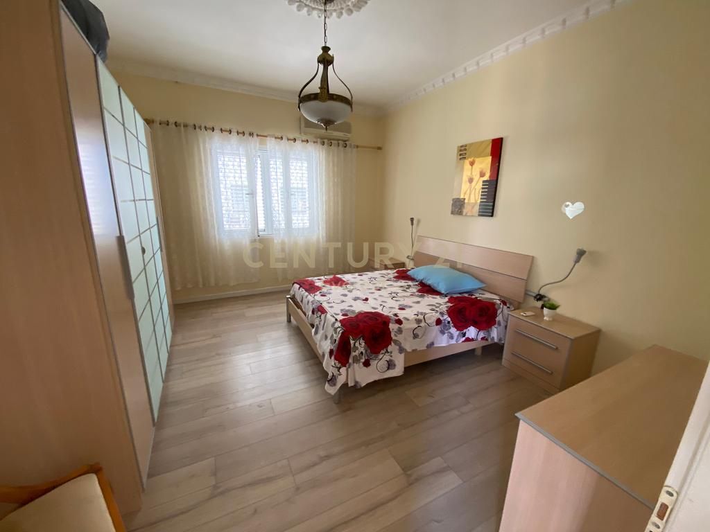 RRUGA E KAVAJES, APARTAMENT 2+1 PER QIRA 850 € /Muaj 80,000 Lekë /Muaj