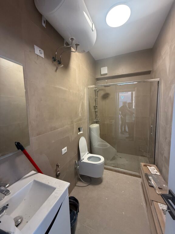 Siri Kodra, Apartament Modern 2+1 Per Qira
