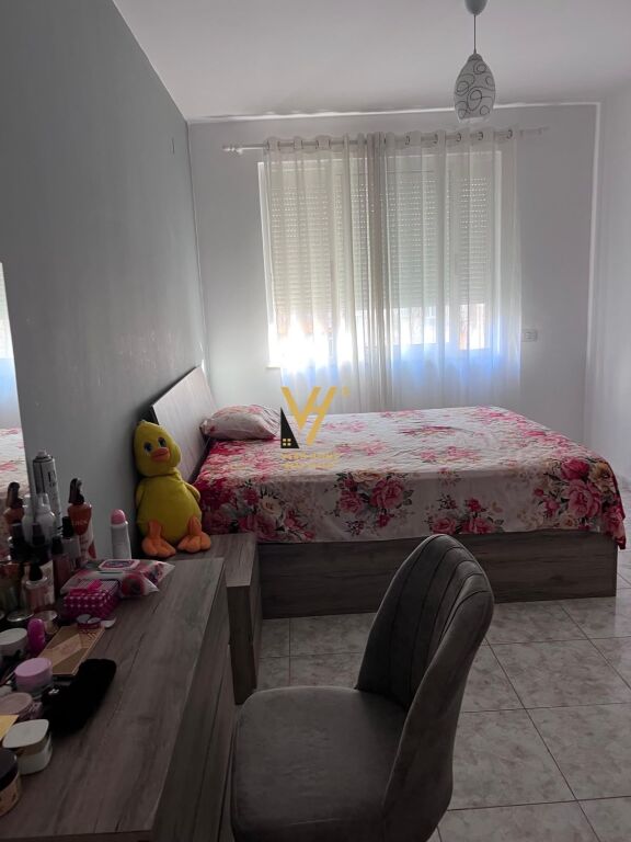 JEPET APARTAMENT 2+1+BLK ME QERA TE FRATERI, ASTIR 50.000 LEKE