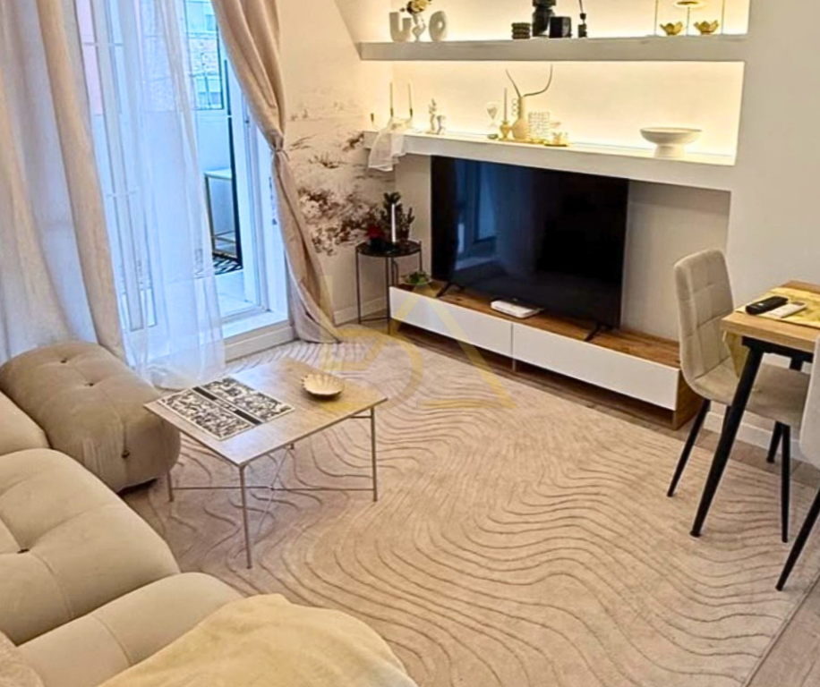 SHITET APARTAMENT 2+1 – KINEMA AGIMI, BLLOK, TIRANË