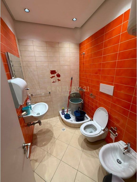 APARTAMENT 2+1 NË SHITJE – ISH BLLOKU!