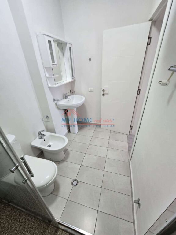 Office for rent Center in Tirana