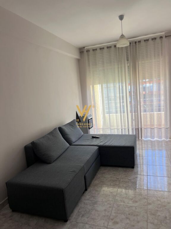 JEPET APARTAMENT 2+1+BLK ME QERA TE FRATERI, ASTIR 50.000 LEKE