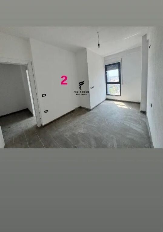 OFFICE FOR RENT 110 M2 NEW BOULEVARD 80,000 LEKE FH-89050