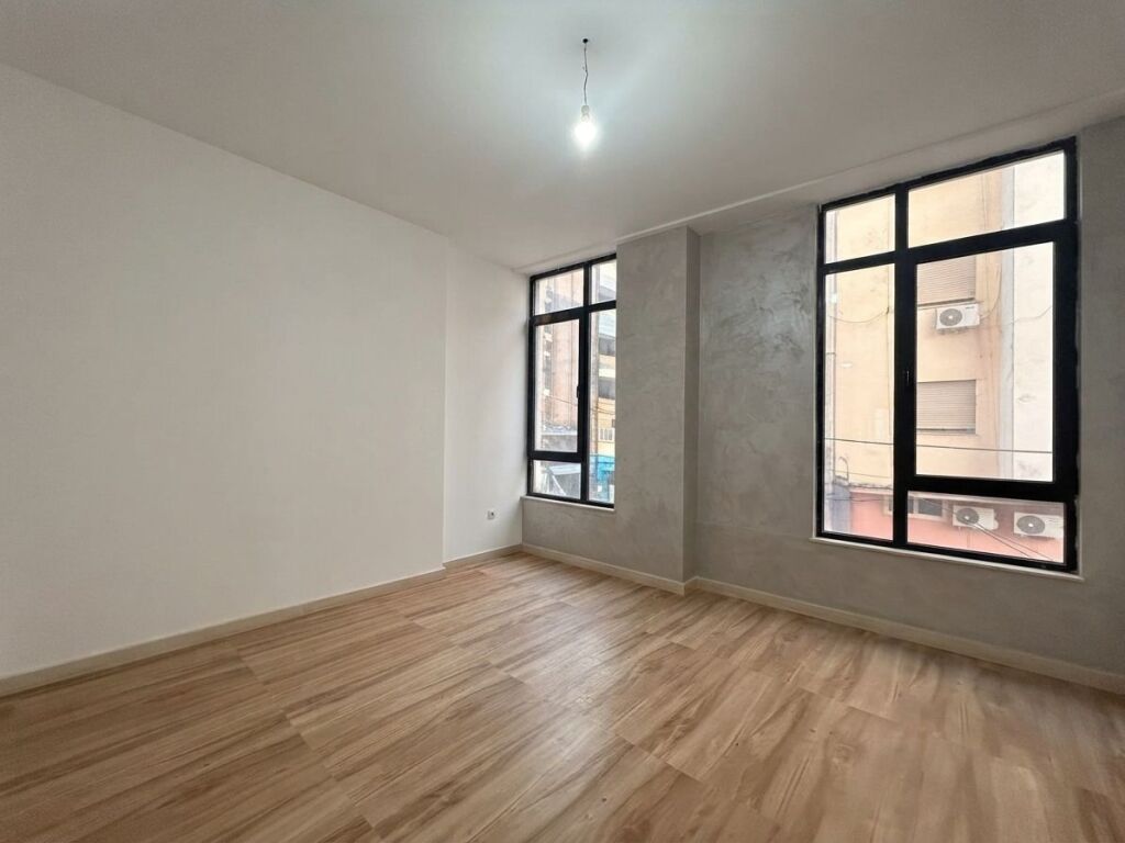 Rent, 2 Business Spaces, Center, Tirana.