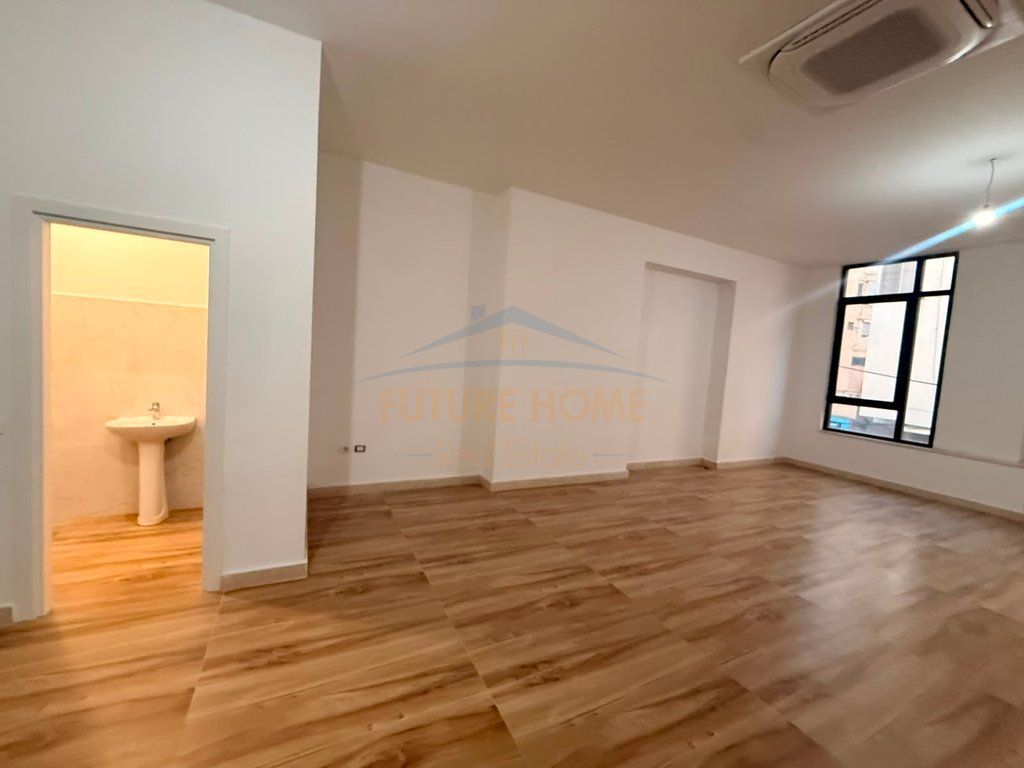 Rent, 2 Business Spaces, Center, Tirana.