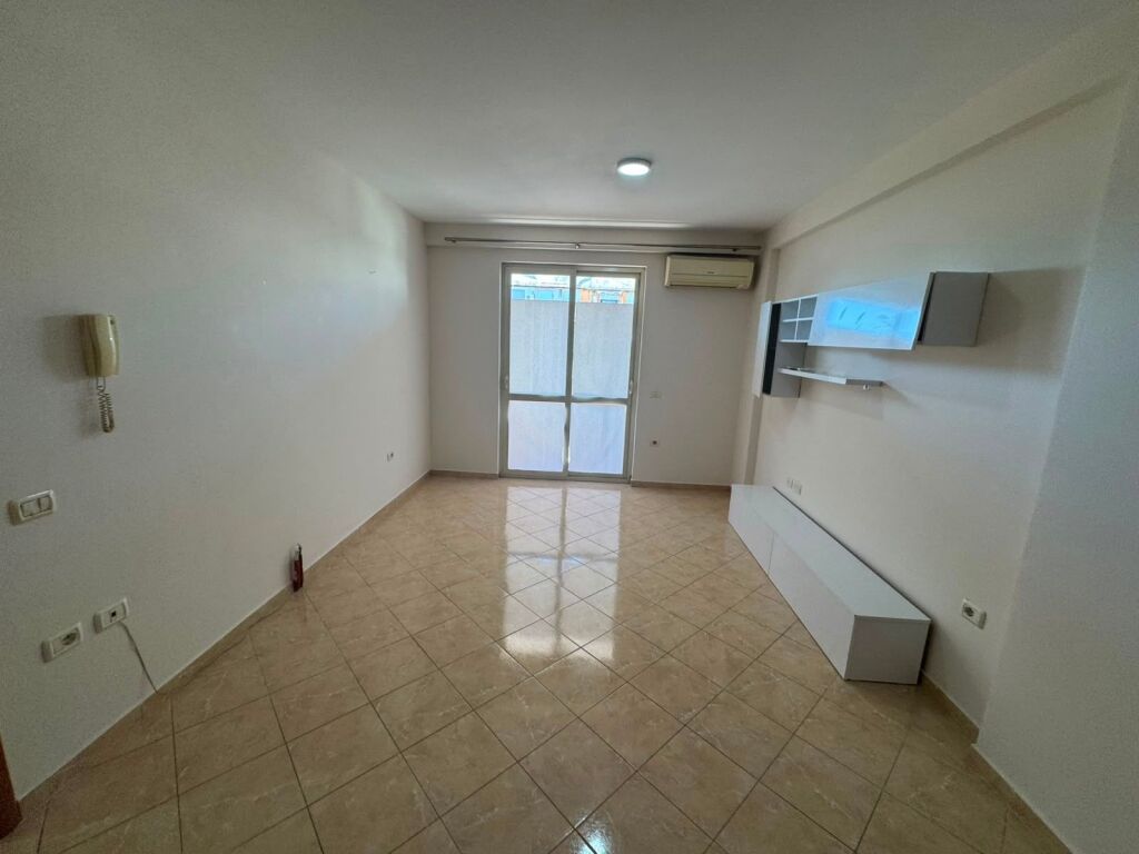 Apartament 2+1 me qira tek Selvia