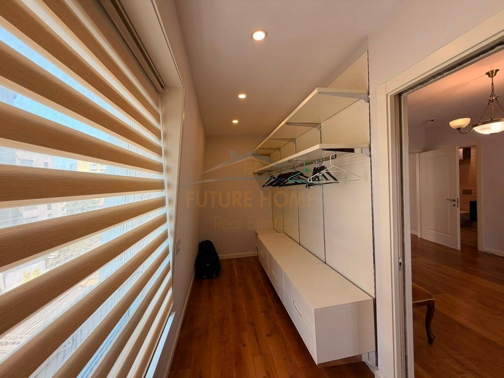 Qira, Apartament 4+1+3, Blloku, Tiranë