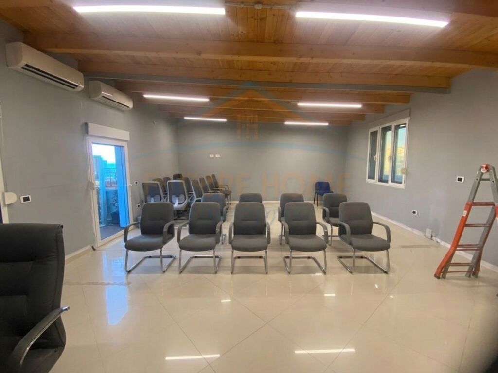 Rent, Business Premises, Kavaja Street, Tirana.