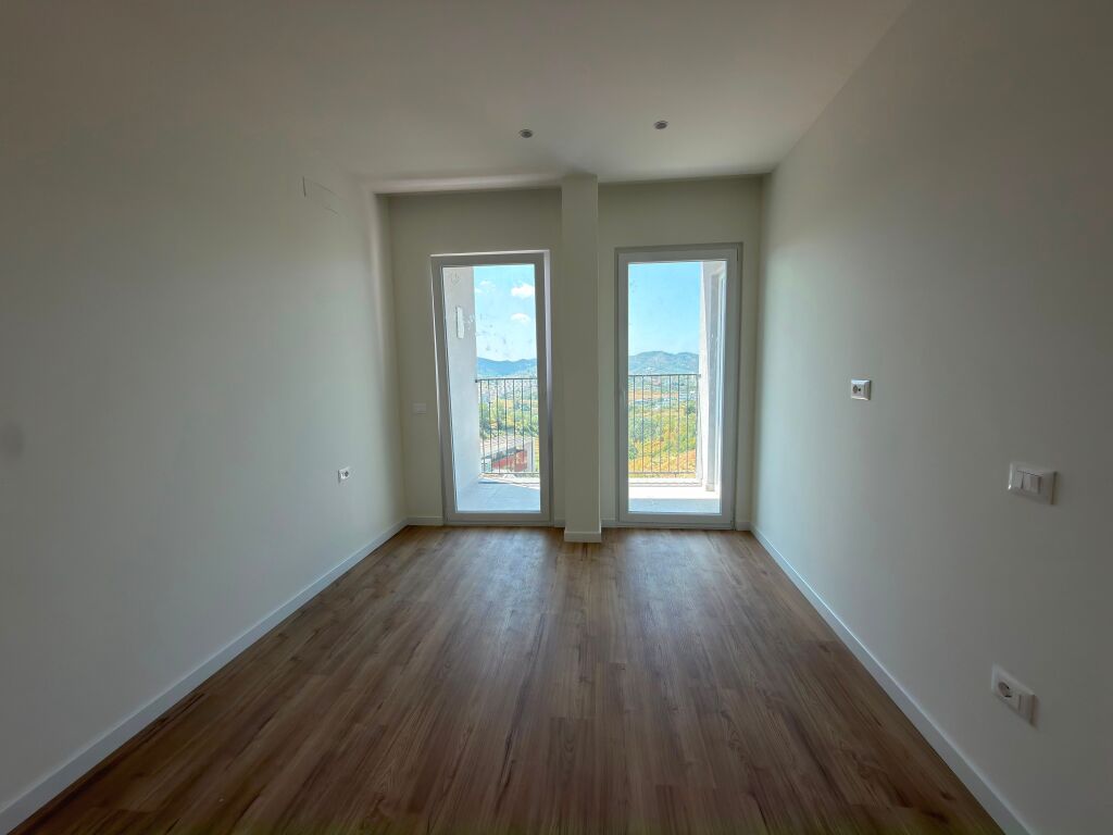Apartamente 1+1 Ne Shitje, Ne Farke