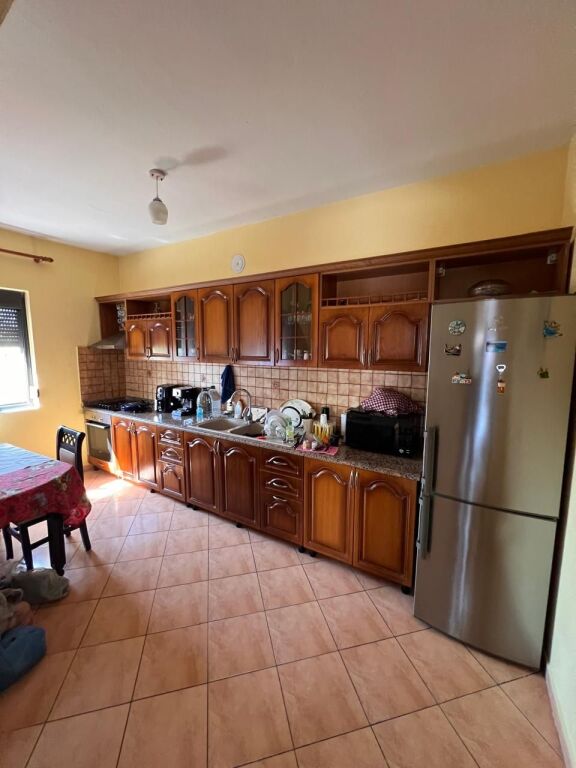 🏡 VILË 2-KATËSHE NË SHITJE – XHAFZOTAJ, DURRËS