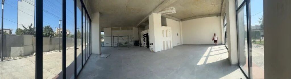 SHOP FOR RENT 160 M2 NEW BOULEVARD 200,000 LEKE FH-89044