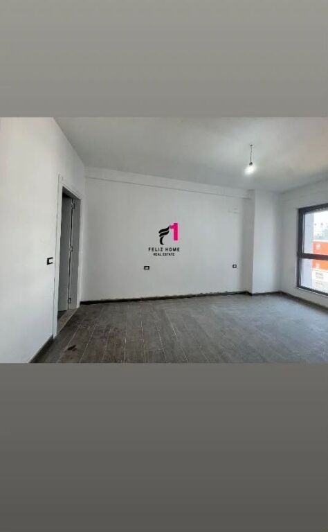 OFFICE FOR RENT 110 M2 NEW BOULEVARD 80,000 LEKE FH-89050